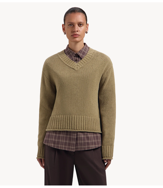 OLAF Trui KNITTED V-NECK TREEHOUSE