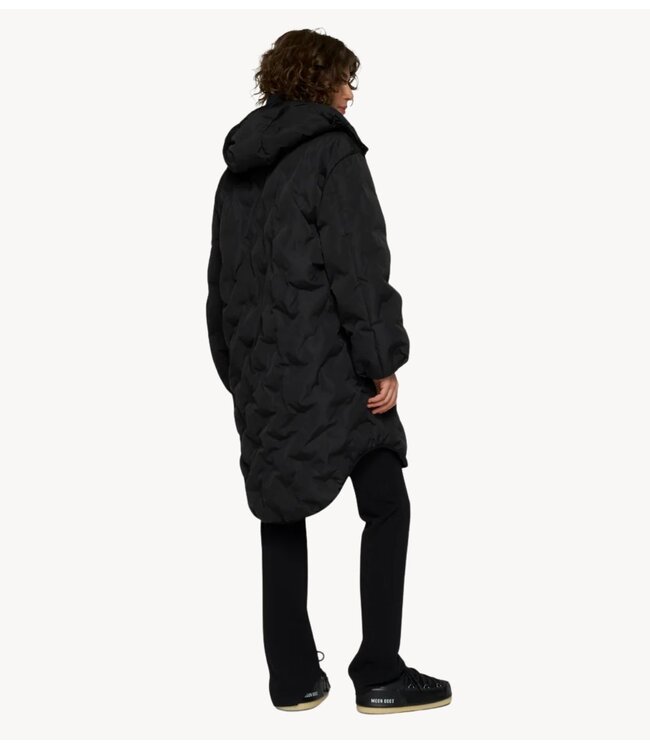 10DAYS Jas the iconic coat black