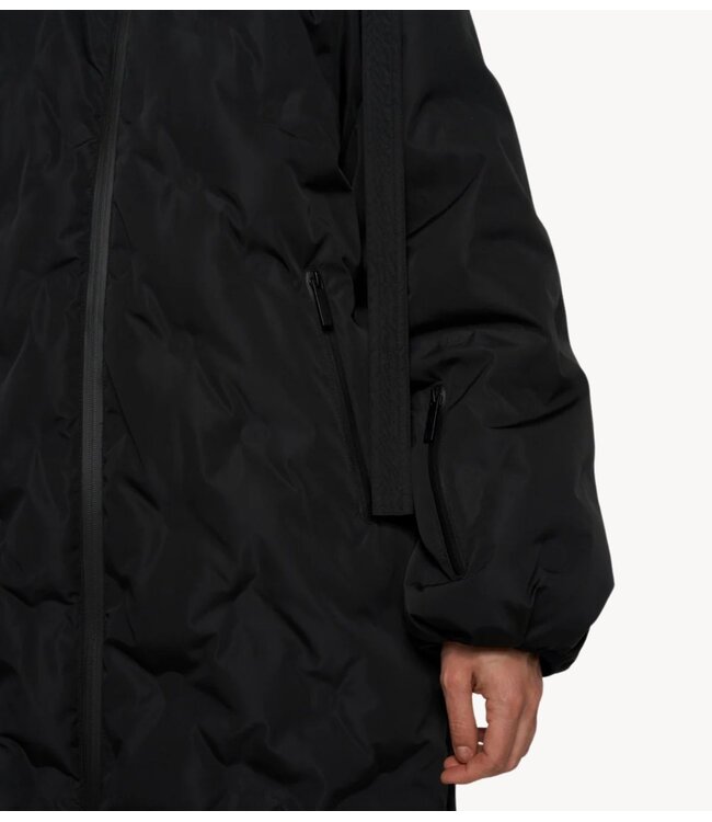 10DAYS Jas the iconic coat black