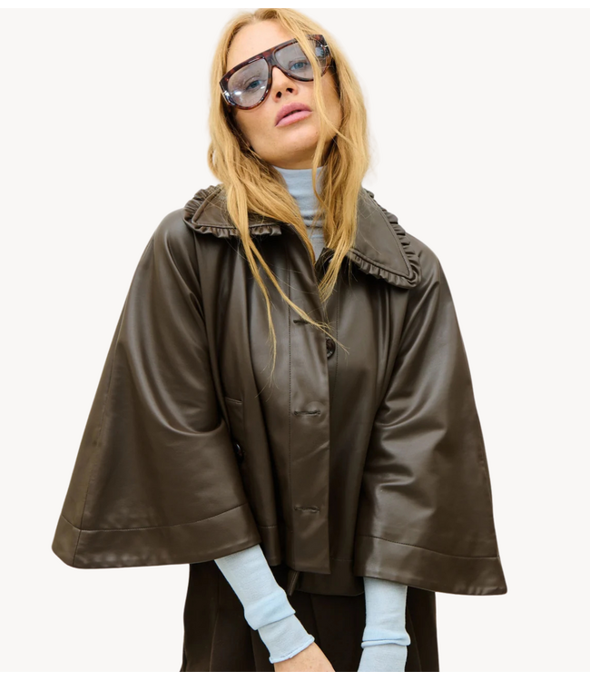 OU. Jas Cape Orsay Chocolate
