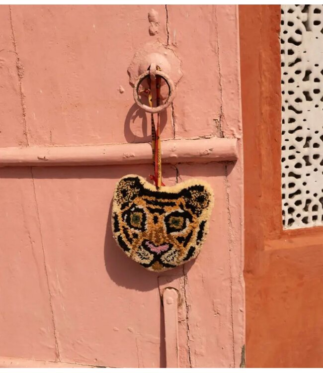 Doing Goods Hanger Cloudy Tiger Gift Hanger
