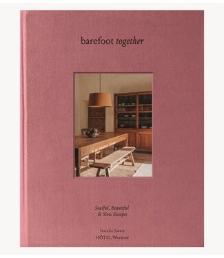 New Mags Boek Barefoot Together