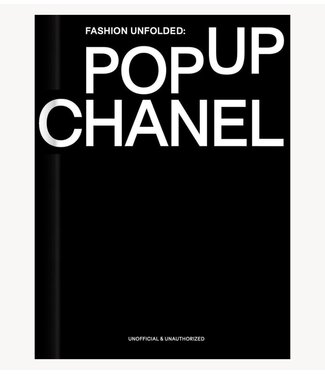 New Mags Boek Fashion Unfolded - Pop-Up Chanel