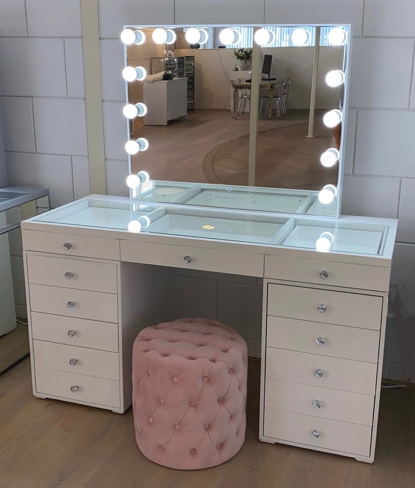 PRE ORDER - Tabouret velours - rose PRE ORDER - Tabouret velours - rose