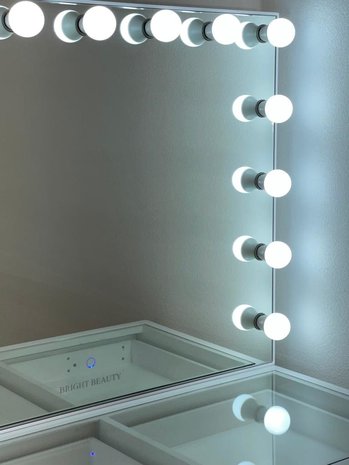 BRIGHT BEAUTY VANITY STATION - DELUXE WHITE BRIGHT BEAUTY VANITY STATION - DELUXE WHITE