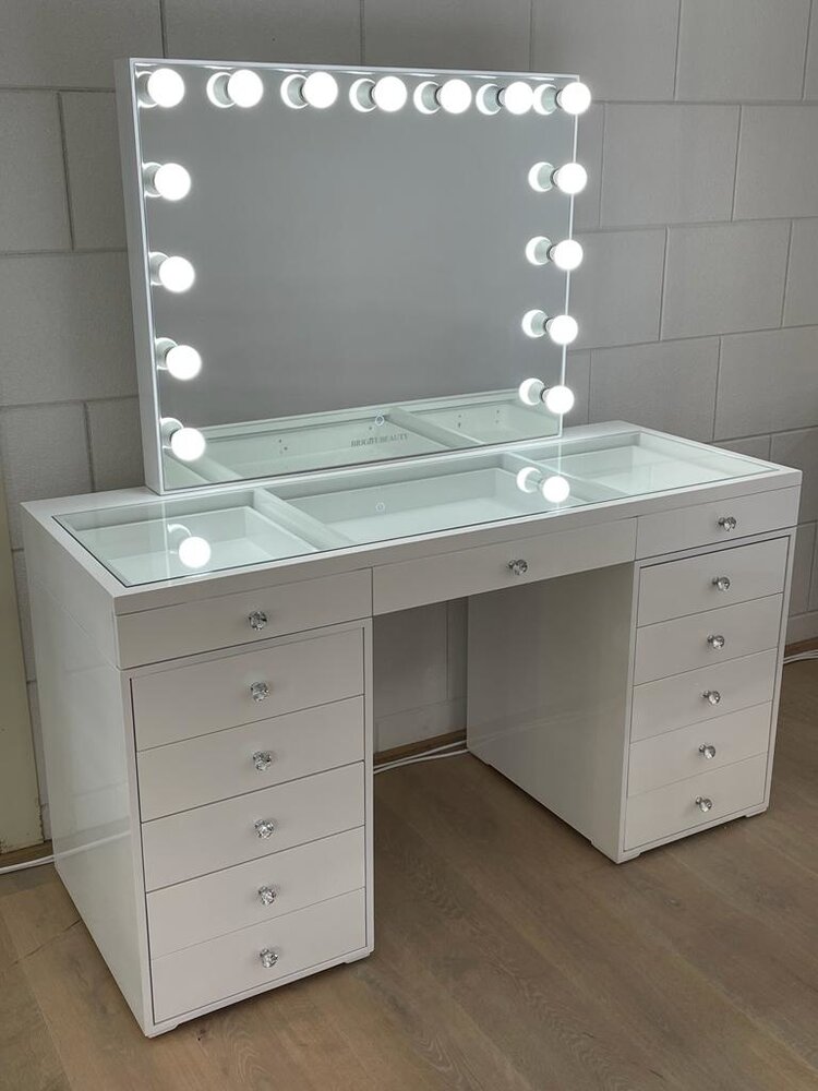 BRIGHT BEAUTY VANITY STATION CLASSIC TEST
