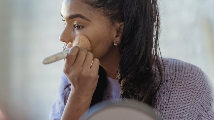 How to apply foundation in 3 steps?