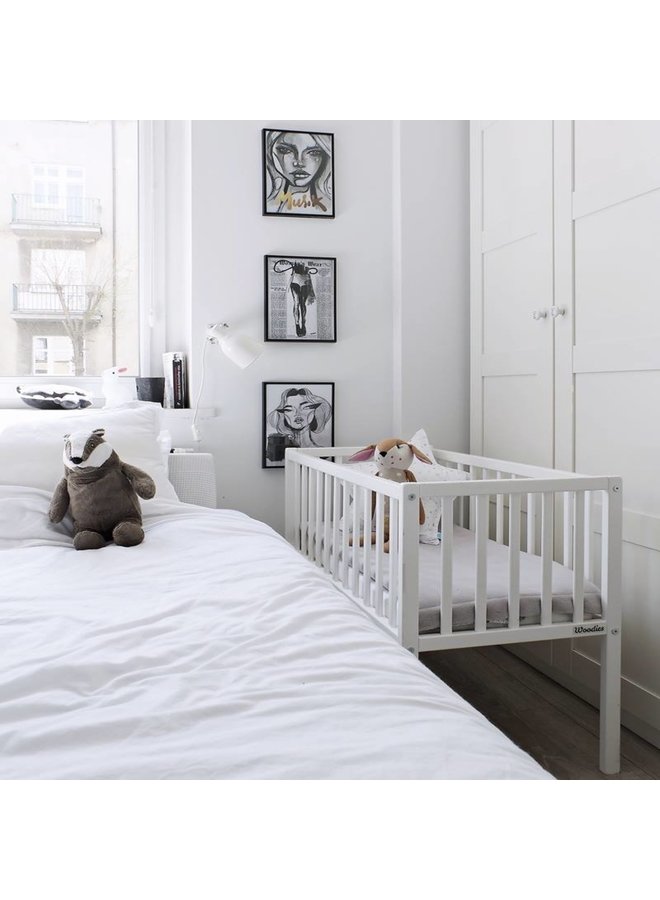 PRE-ORDER Woodies - Dream Crib - White