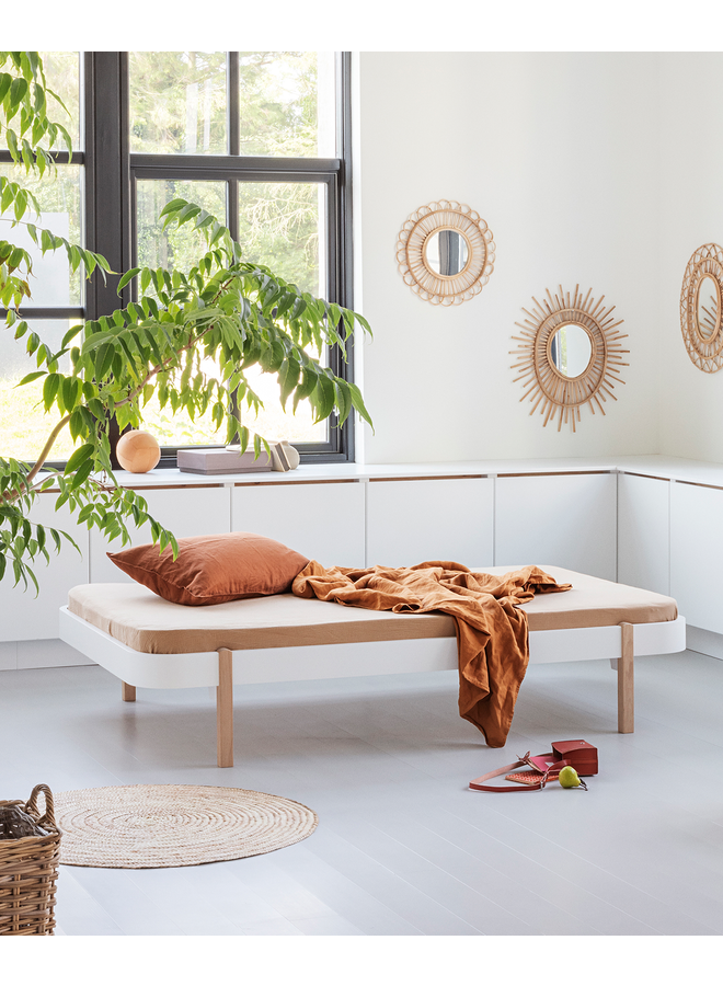 Oliver Furniture - Lounger bed, 90x200 cm, white/oak