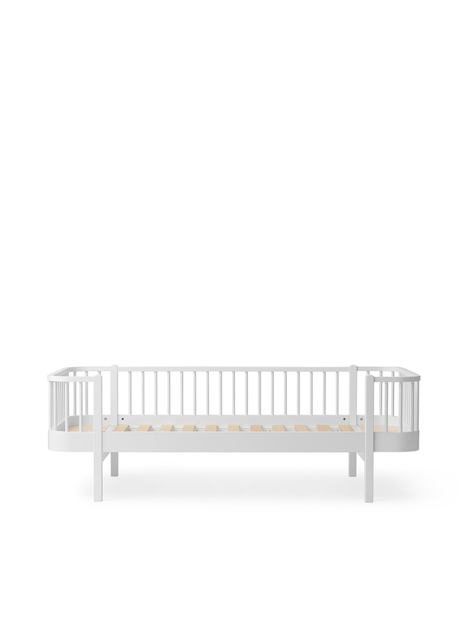 Oliver Furniture - Original day bed white