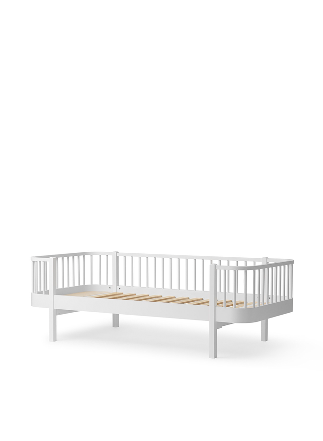 Oliver Furniture - Original day bed white