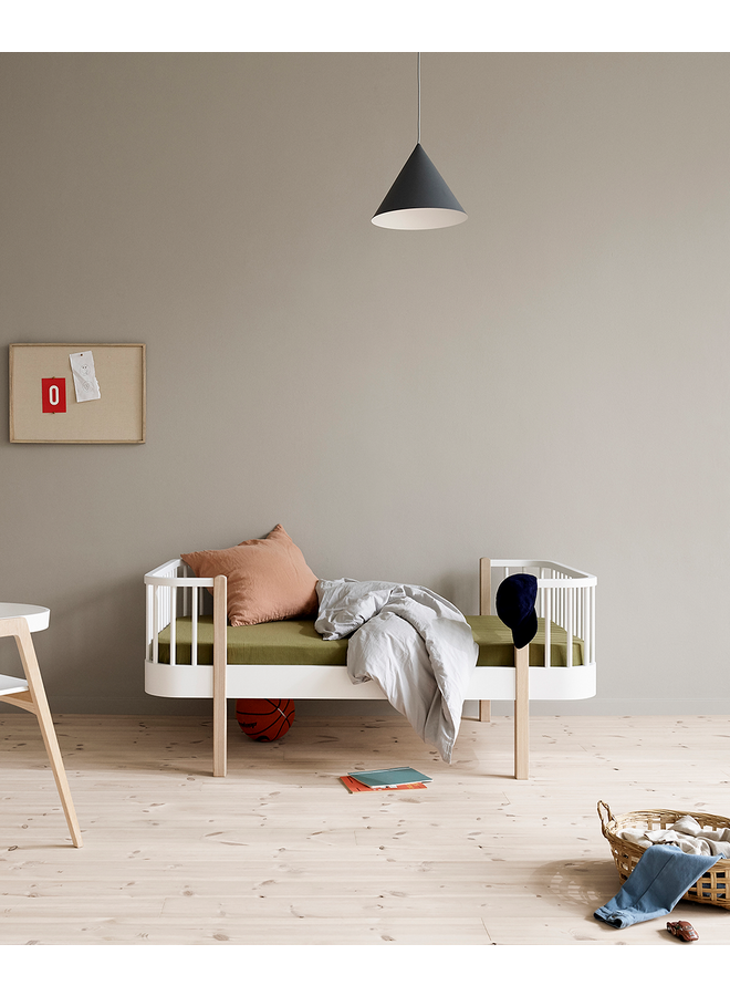 Original junior bed white/oak