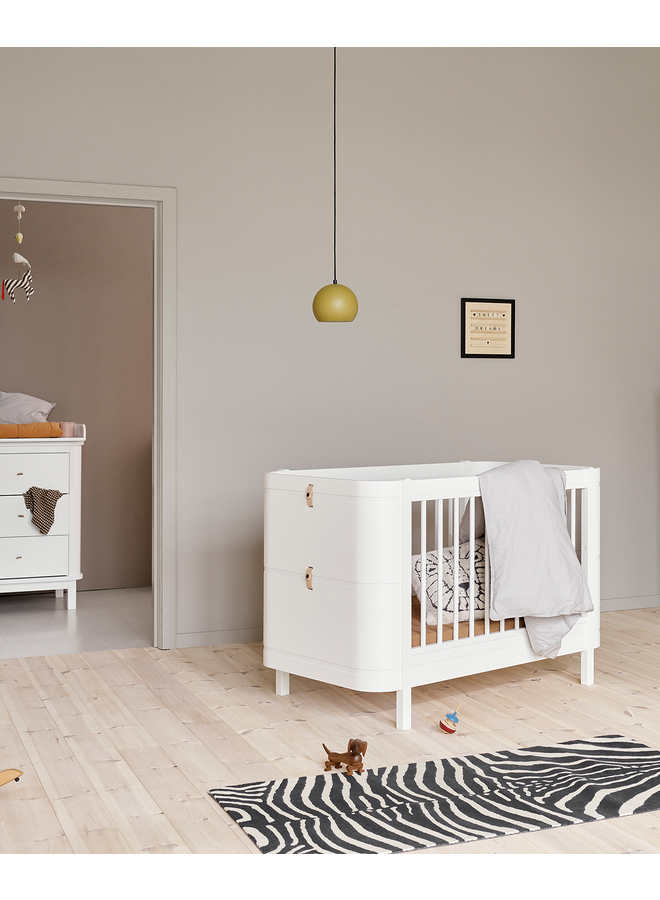 Mini+ cot bed incl. junior kit white
