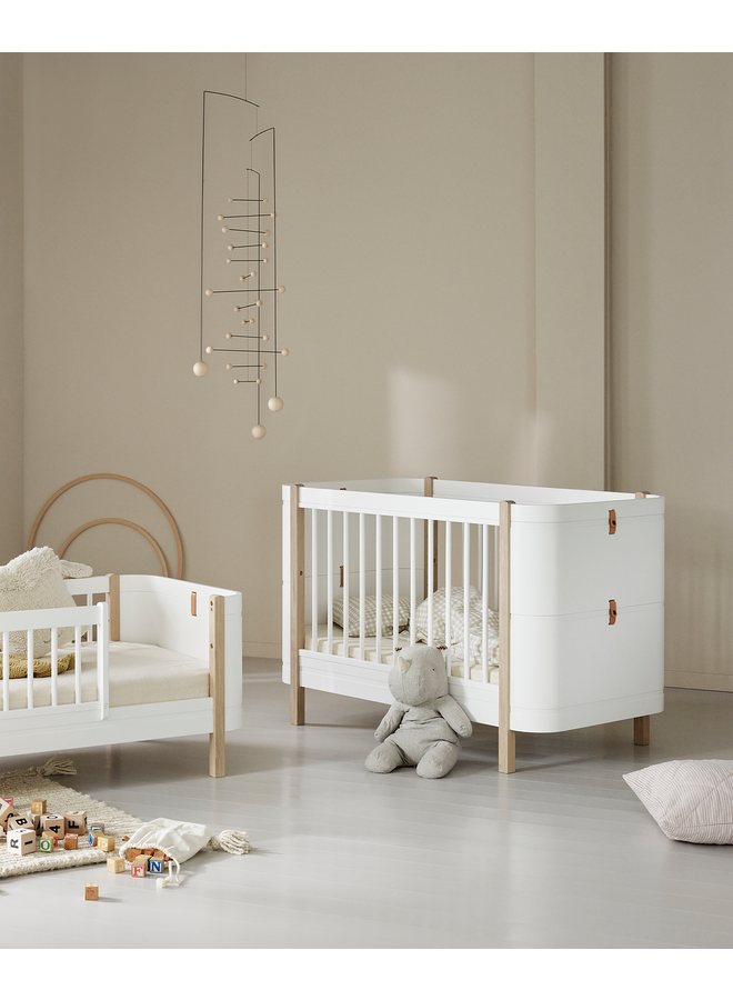 Oliver Furniture - Mini+ cot bed excl. junior kit white/oak