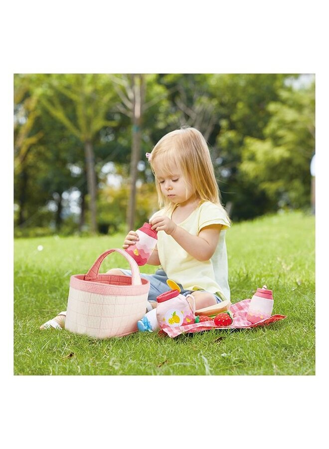 Hape - Toddler picnic basket