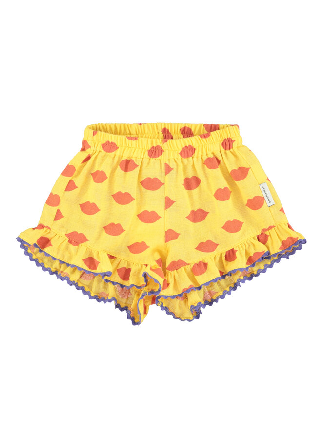 Shorts w/frills – Yellow w/ red lips