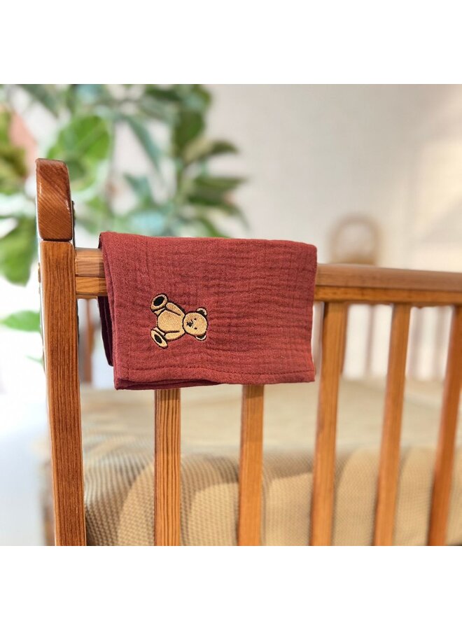Atelier Pomme - Petit towel – Burgundy boo – Billy bear