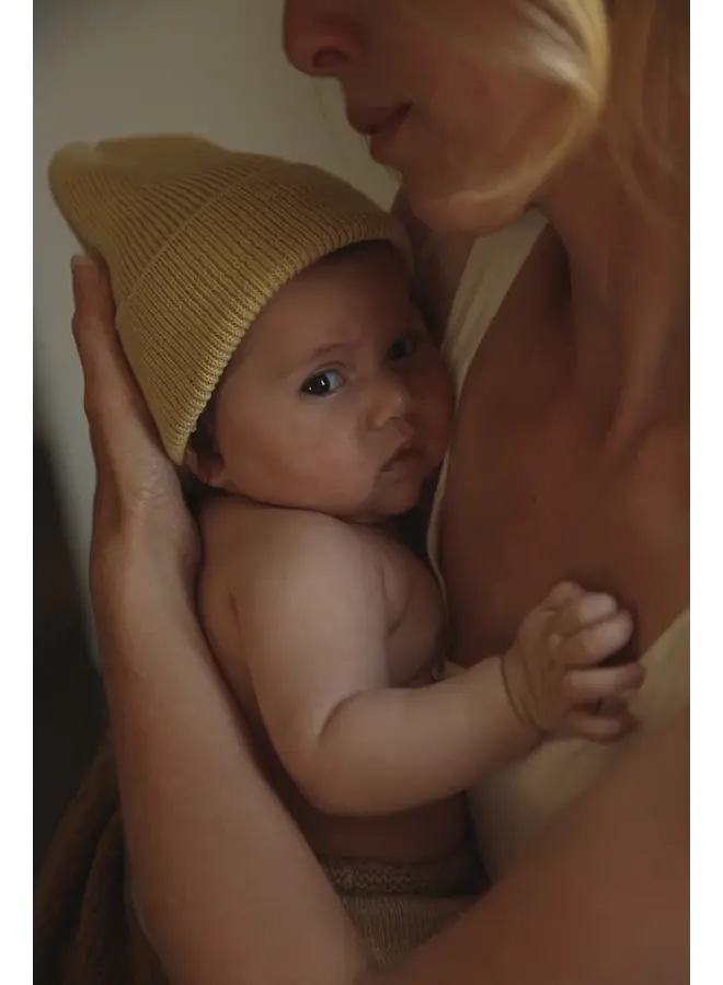 Hvid - Beanie fonzie newborn –  Light yellow