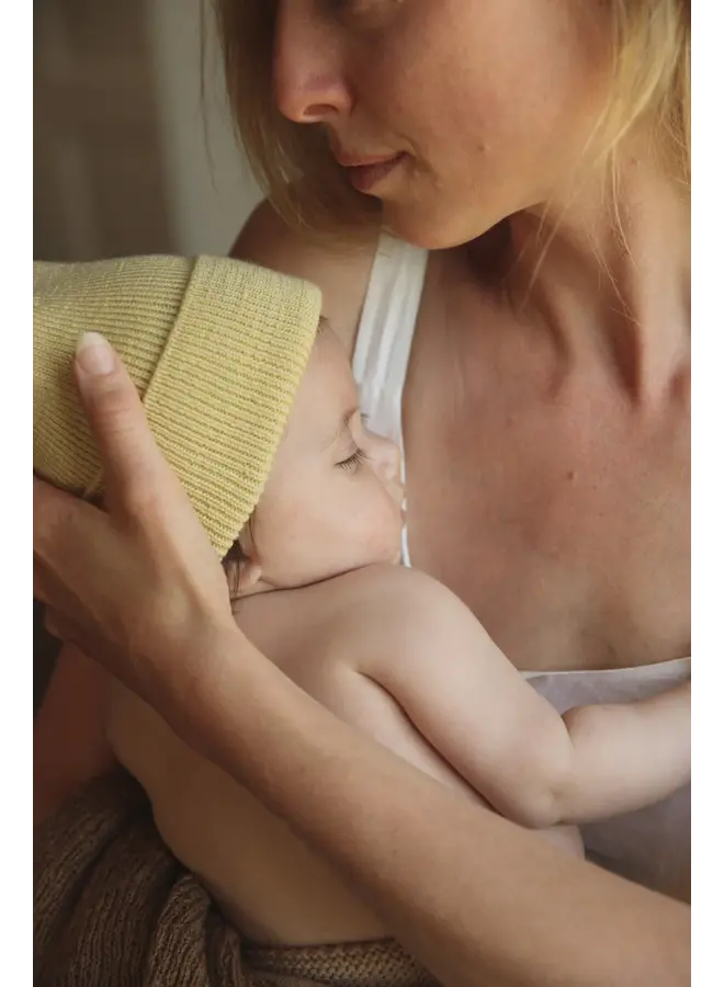 Hvid - Beanie fonzie newborn –  Light yellow