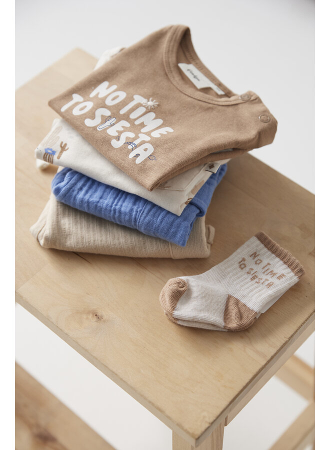 Feetje - T-shirt - Sssiesta - Camel