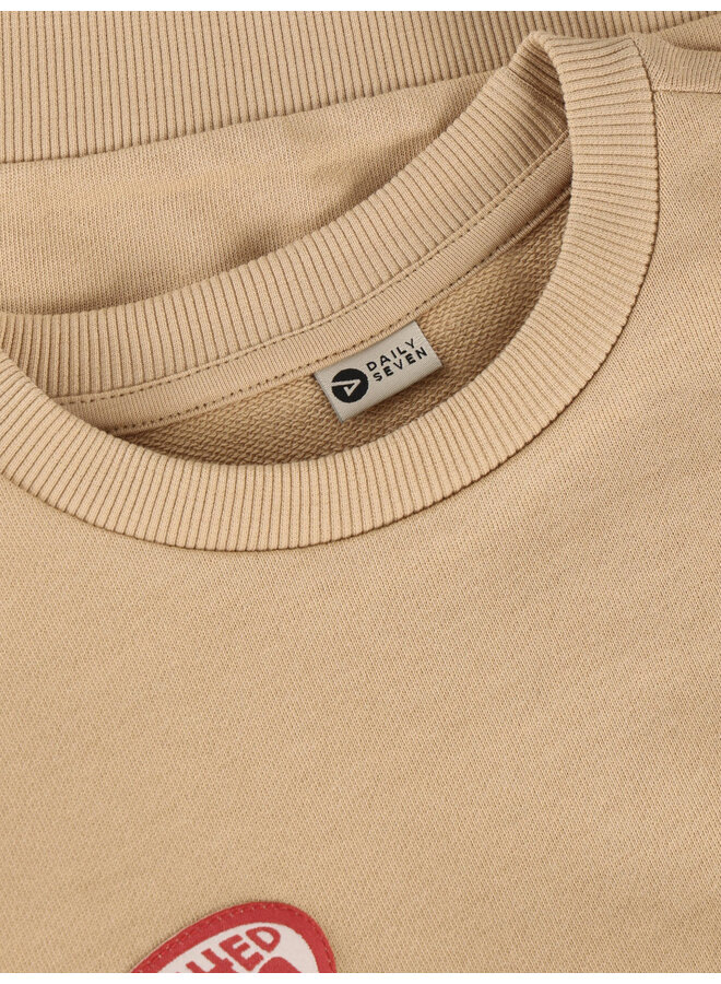 Daily7 - Oversized sweater badges - Latte sand