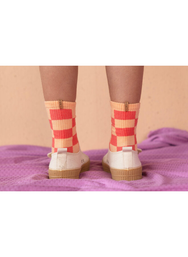 Nixnut - Checkered socks - Coral