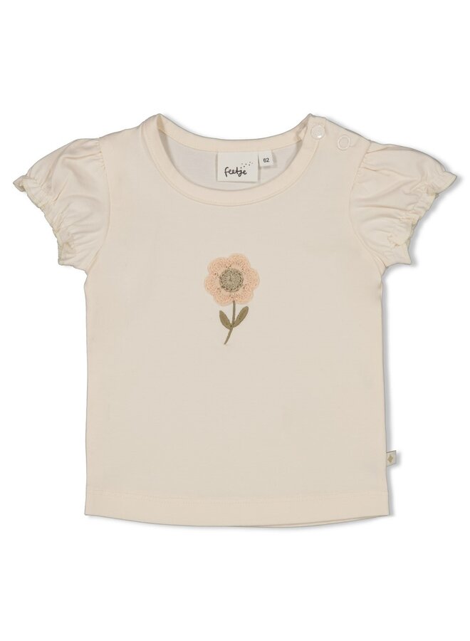 T-shirt met crochet bloem - Let Your Dreams Blossom - Offwhite