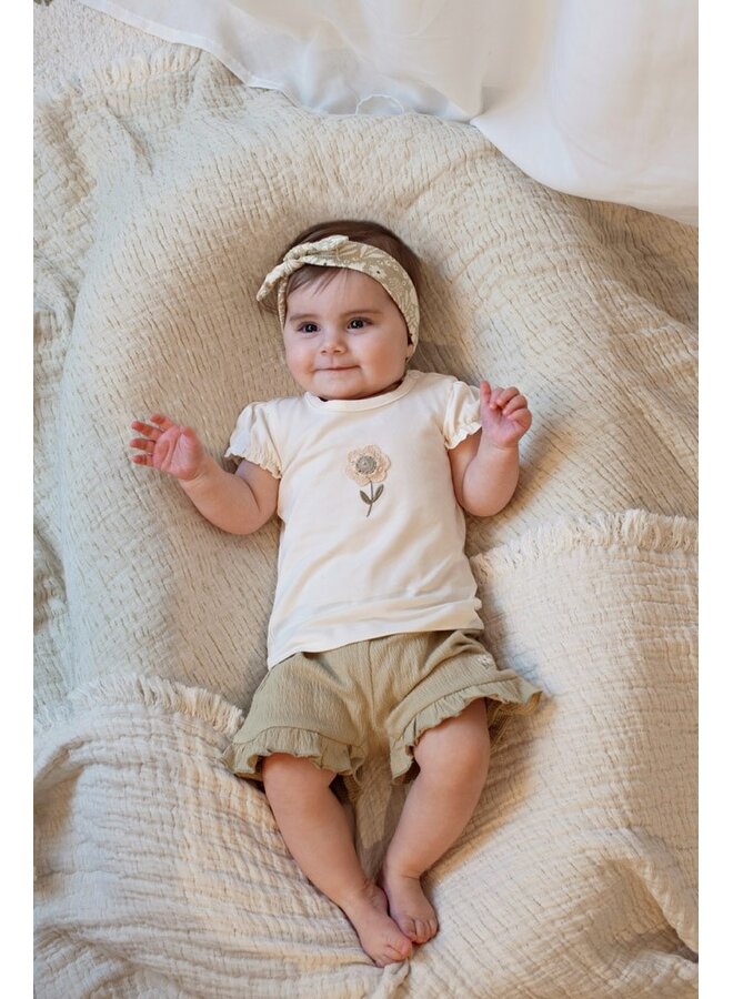 Feetje - T-shirt met crochet bloem - Let Your Dreams Blossom - Offwhite