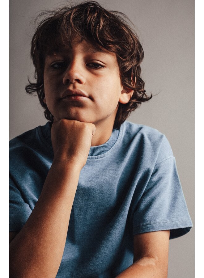 Labo de Colores - Lion shortsleeve - Blue denim light