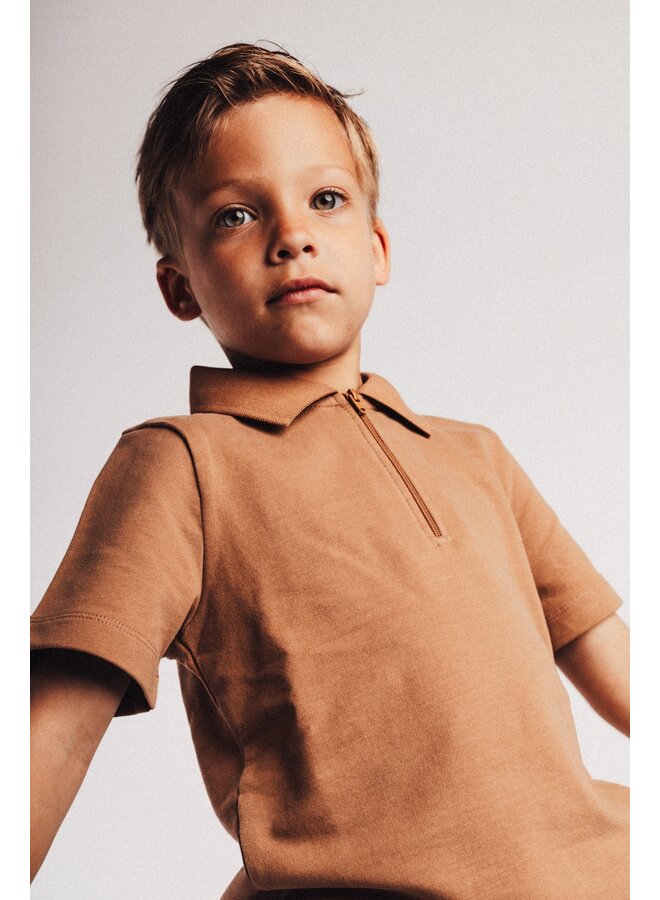 Baje Studio - Hervas shortsleeve polo - Brown coconut