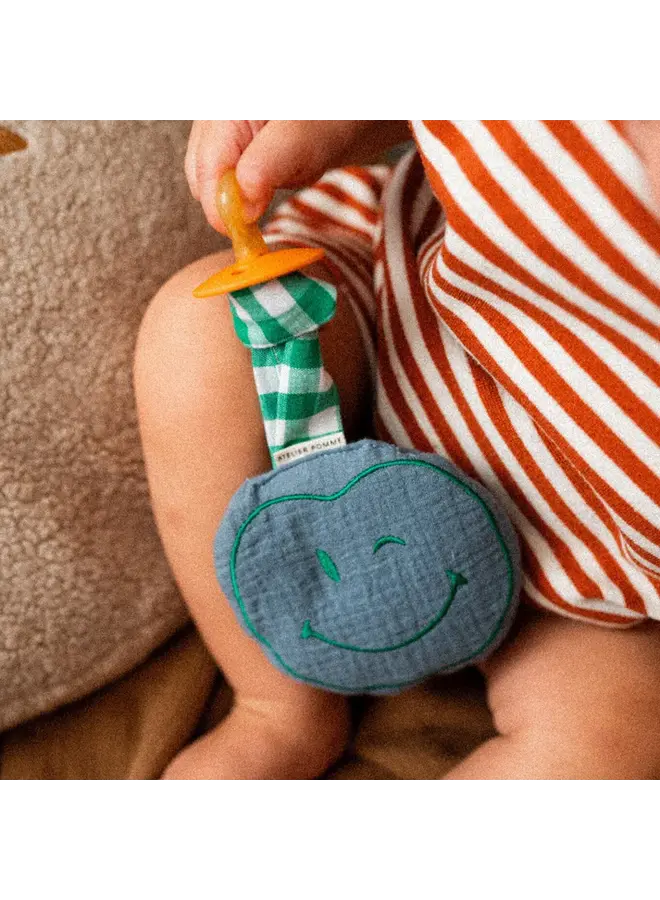 Atelier Pomme - Pacifier cloth pomme - Misty blue