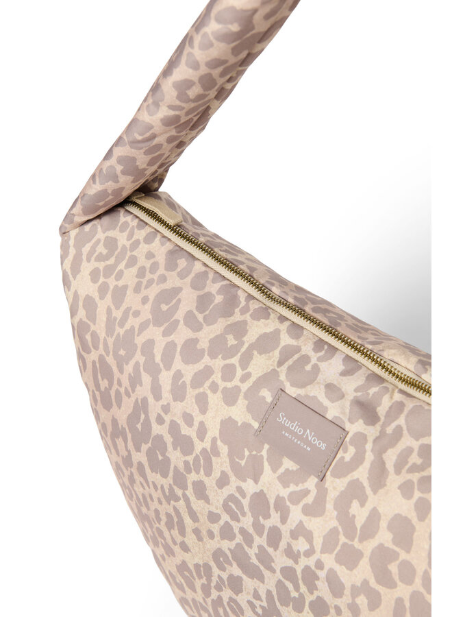 Studio Noos - Puffy cross body bag - Beige leopard