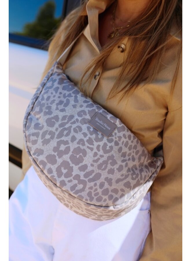 Studio Noos - Puffy adult fanny pack - Beige leopard