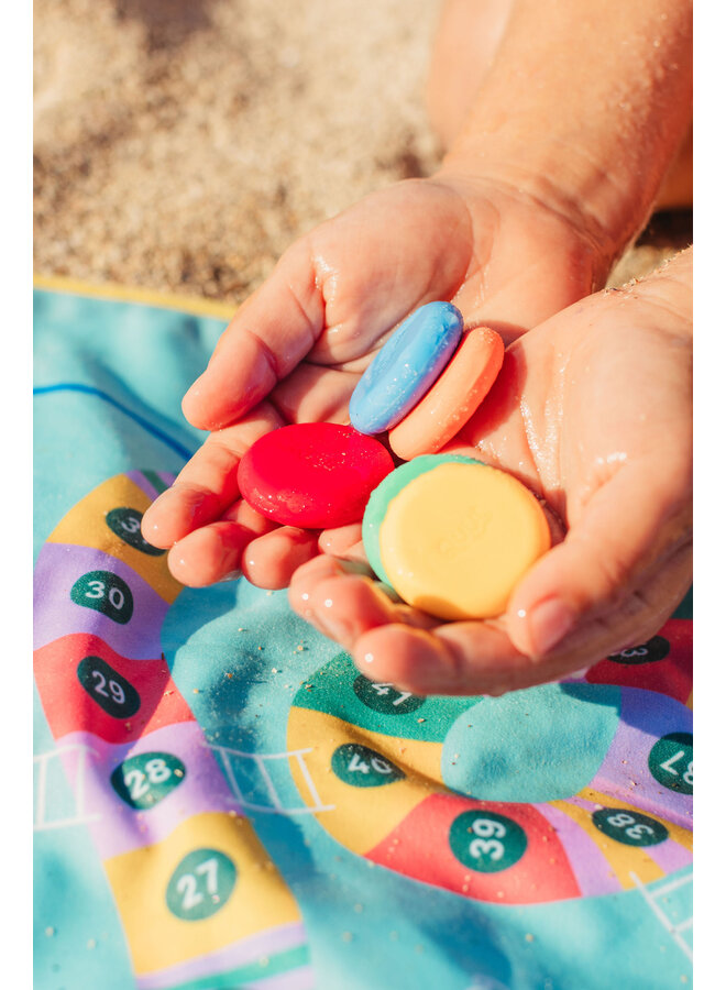 Quut - Travel game - Snakes & ladders / Game of the goose