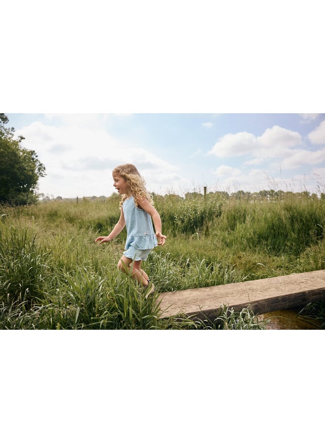 Daily7 - Light weight denim singlet - Light denim blue