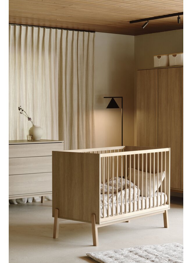 Quax - Ashi bed 120x60 - Honey ash