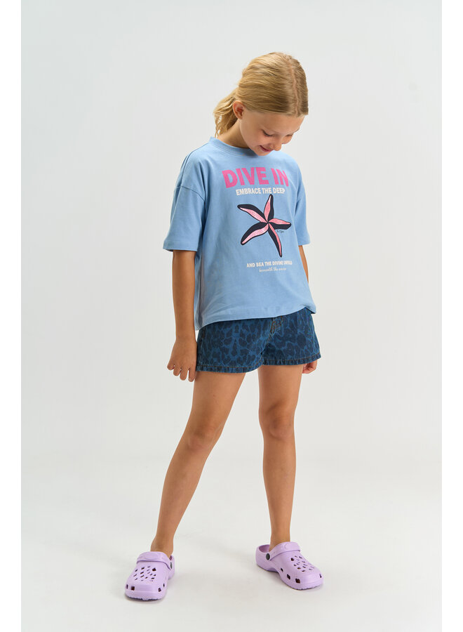 The New - Prima regular fit denim shorts - Medium blue denim AOP