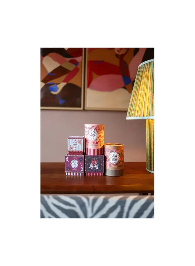 All the Luck in the World - Leisure & cosy scented candle (210g)