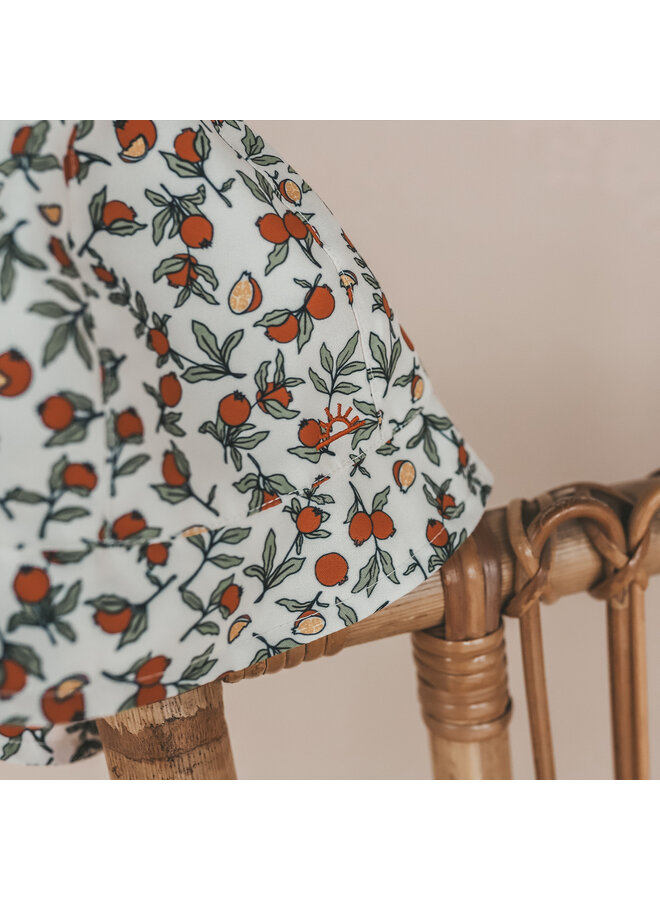 Salted Stories - Pommegranate hat - White swan