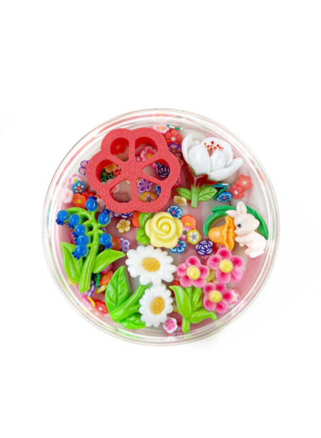 Invitation to imagine - The flower garden surprise pot