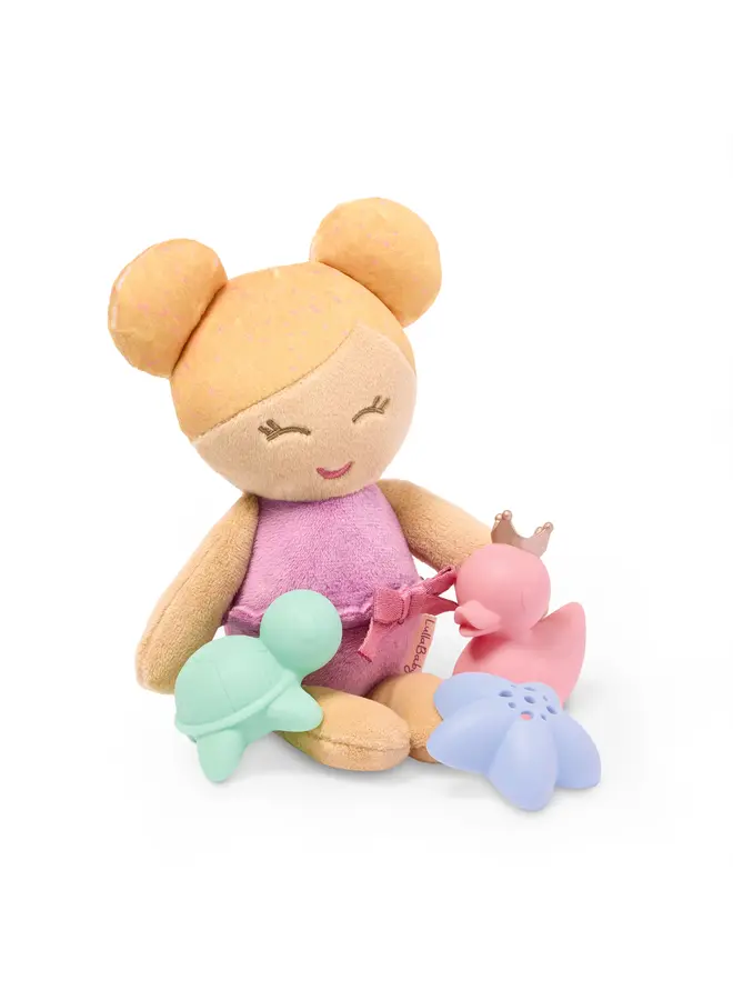 LullaBaby - Bath doll w/ accessories in a basket - Blond hair