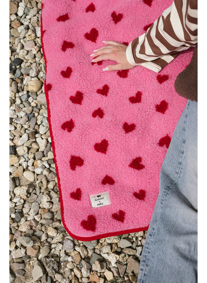 Alwero x Salty Stitch - Thumbled deken - Bubble gum heart