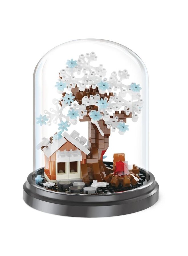 Moses - 82386 - Brick tree house 11 cm met stolp