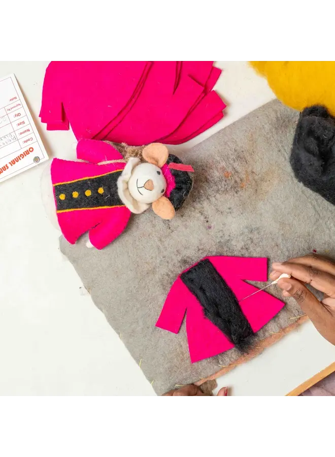 Sjaal met Verhaal - Decoratie Pietermuis - Fuchsia