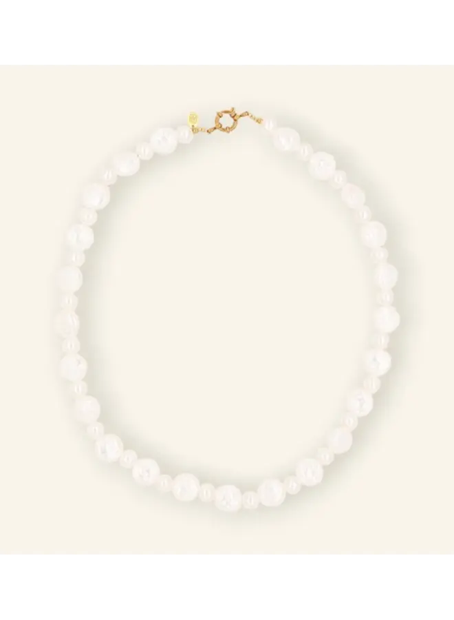 Ivory pearl ketting