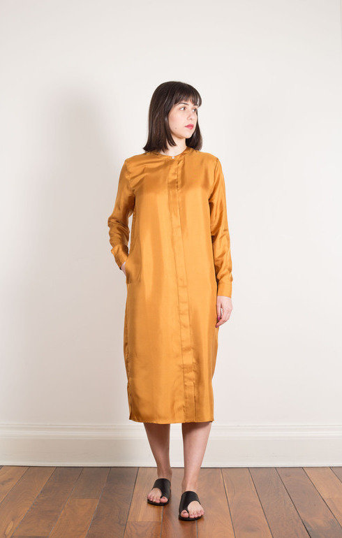 golden dress in silk-4