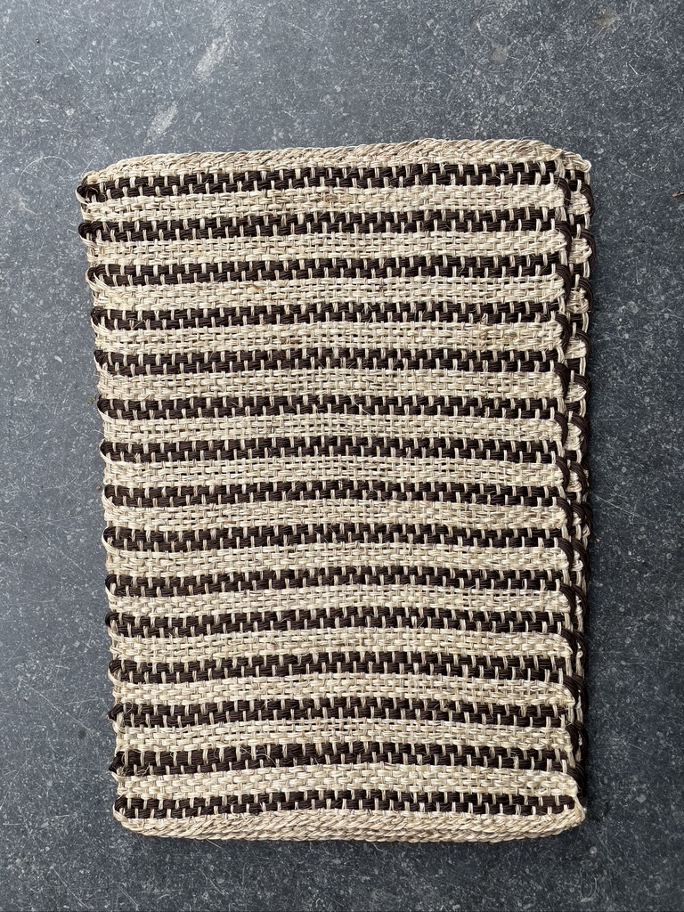 placemat rustic marroon stripe-1