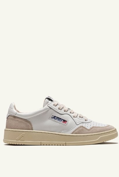 low leat/suede white