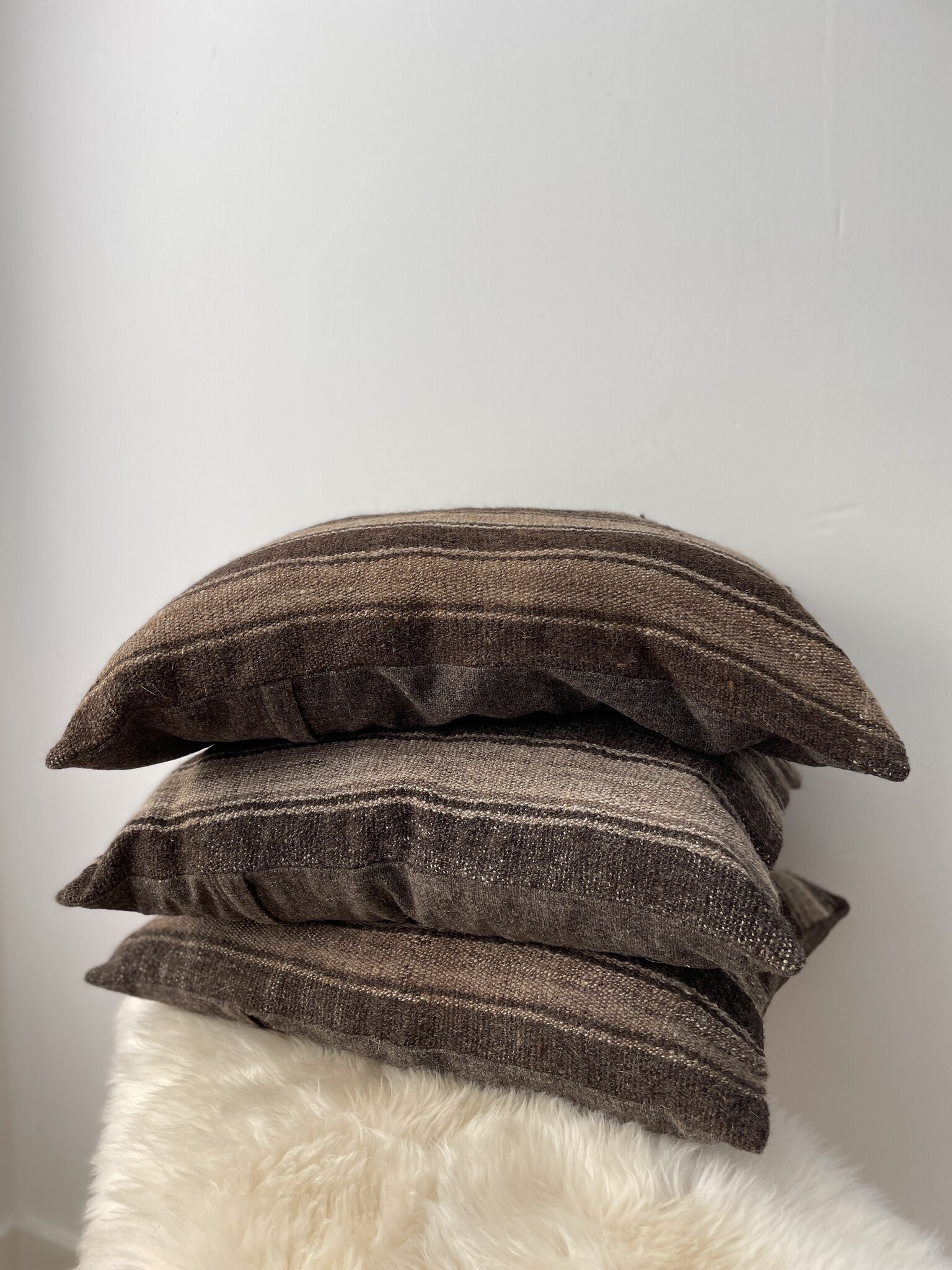 vintage alpaca cushion cover-3