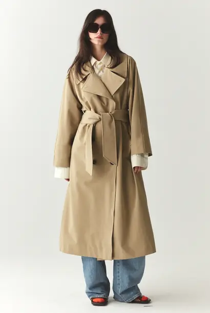 roomy trench beige